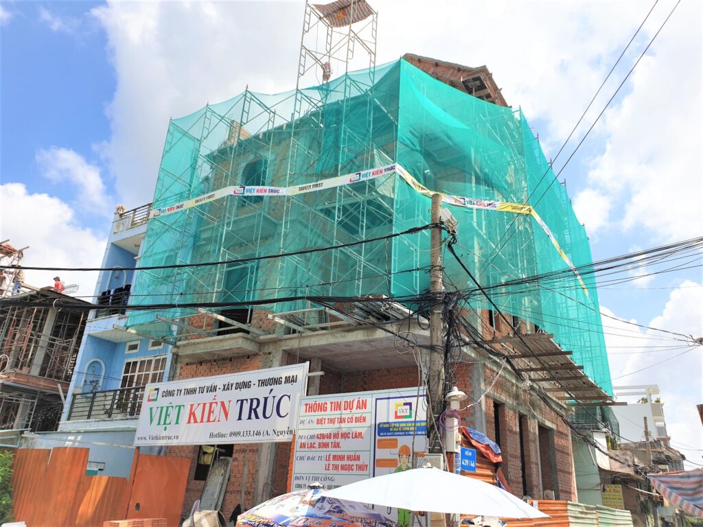 Lớp phủ mặt tiền thi công biệt thự Tân Cổ Điển - Bình Tân