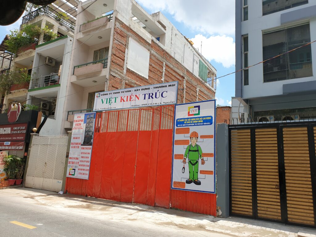 Chuẩn bị thi công