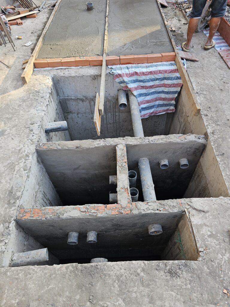 Thi công hầm tự hoại nhà chị Ly - Quận 8