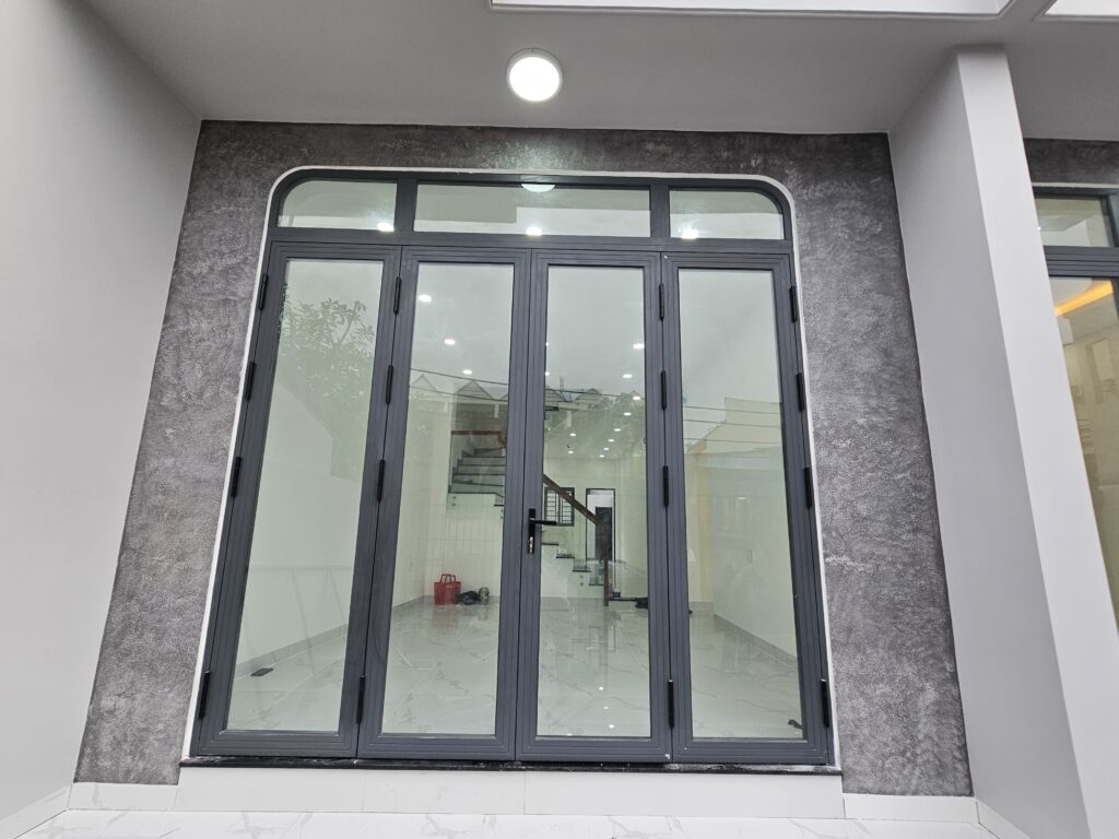 Cửa nhôm xingfa 4 cánh