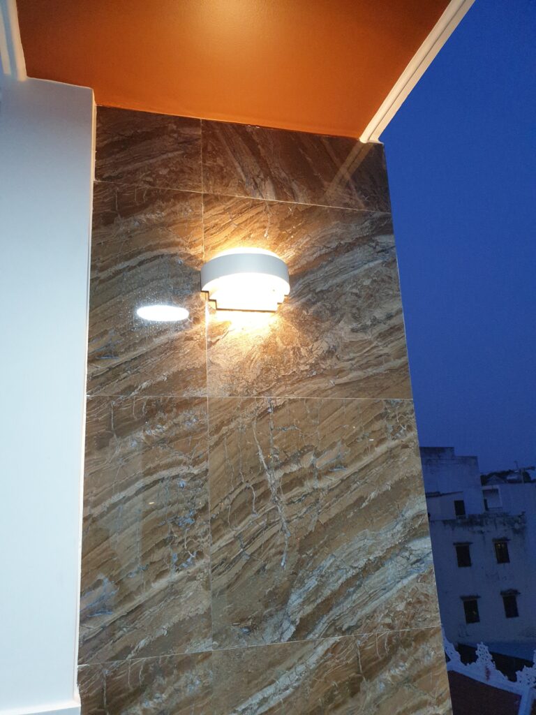 Đèn ngoài trời