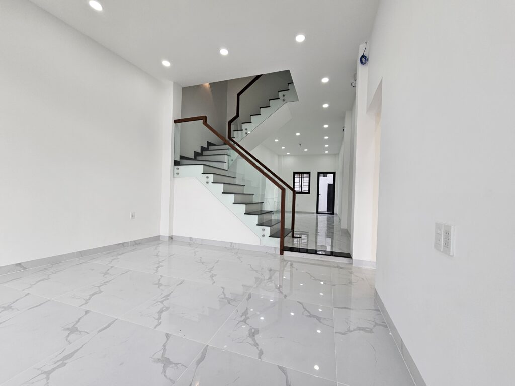 Phòng khách hoàn thiện - Nhà chị Ly