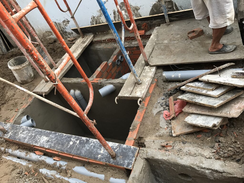 Thi công hầm tự hoại