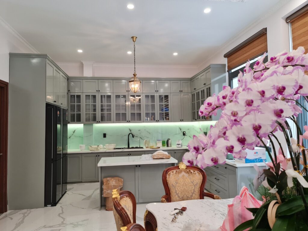 Xây dựng nhà phố trọn gói hoàn thiện hệ tủ bếp