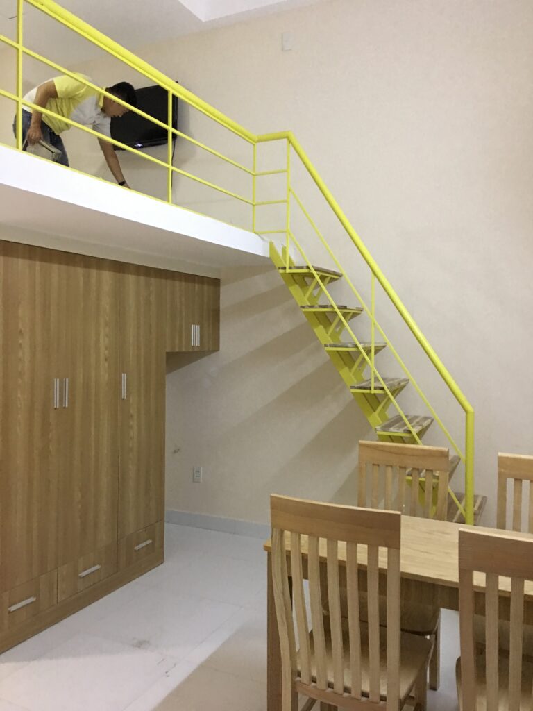 Căn hộ có gác lửng