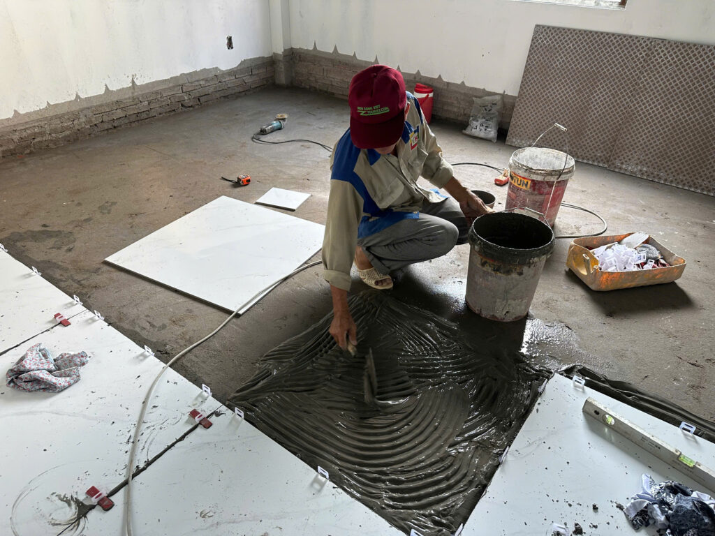 Ốp lát gạch nền