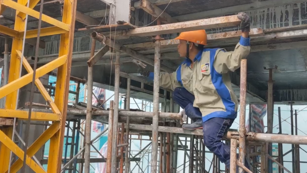 Lợi ích khi thực hiện đúng quy trình tháo dỡ cốp pha dầm sàn