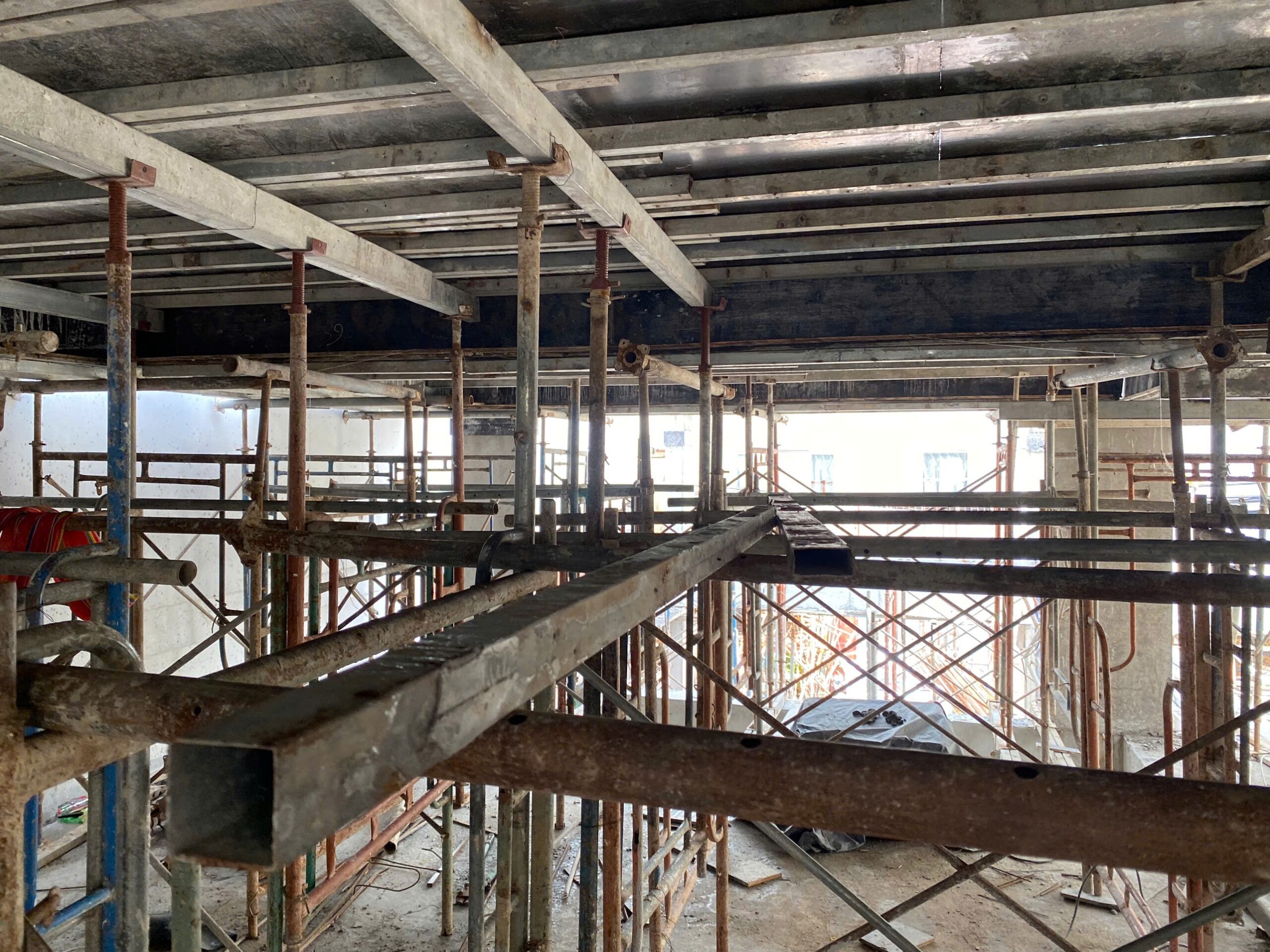Giám sát kiểm tra hệ chống, giàn giáo