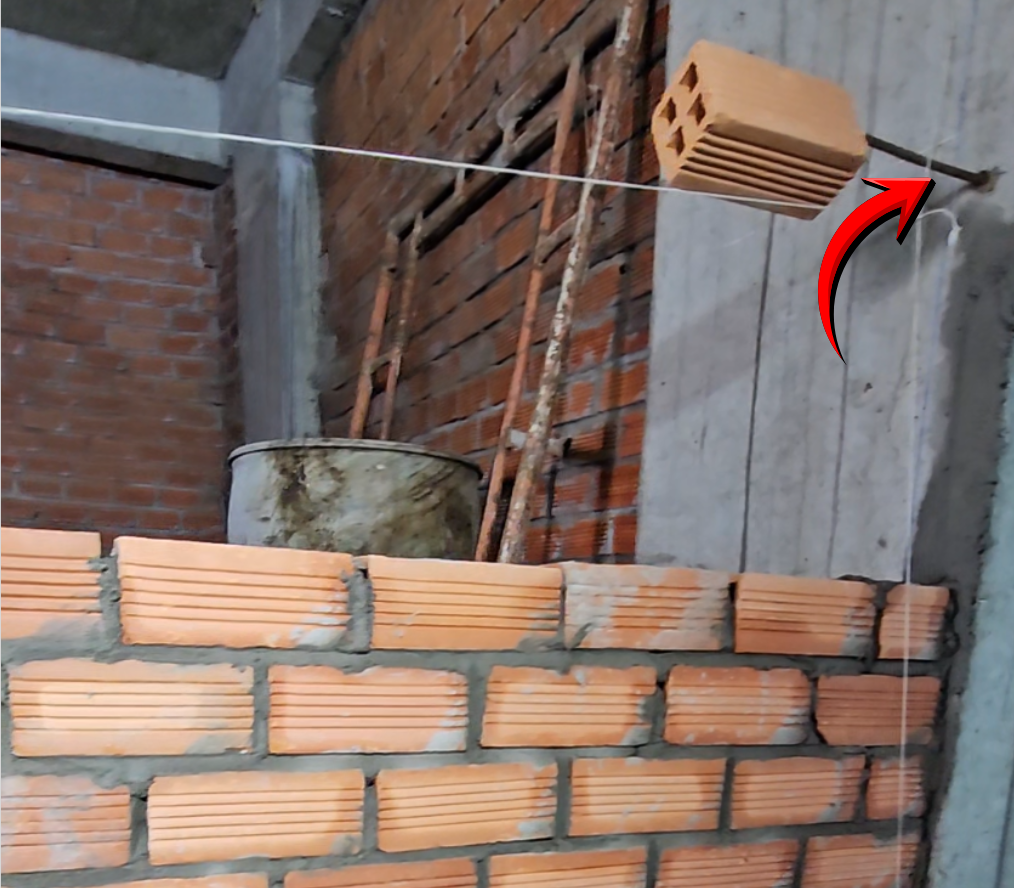 Thép râu khi xây tường